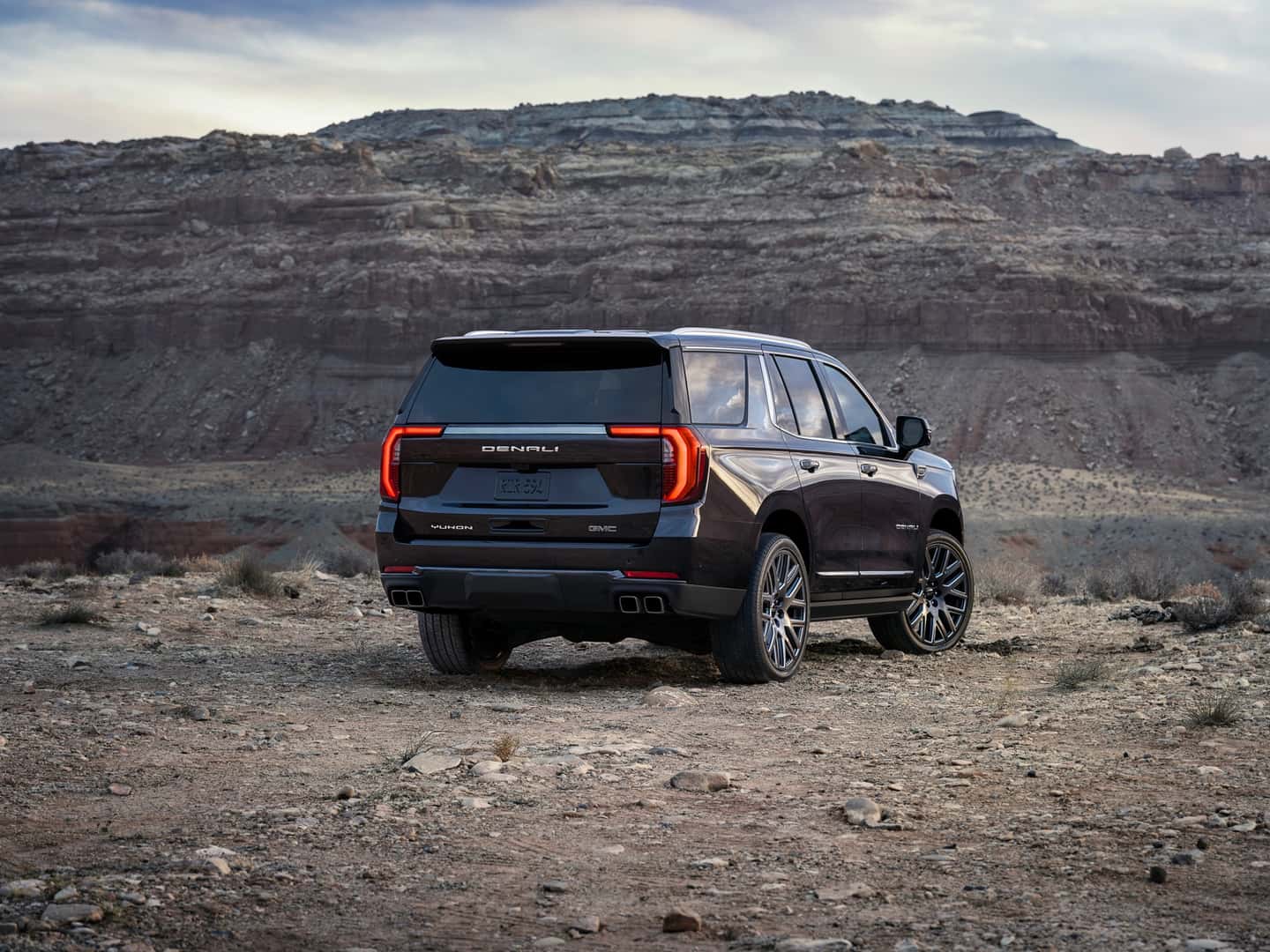 2025 GMC Yukon Denali Ultimate Rear Profile
