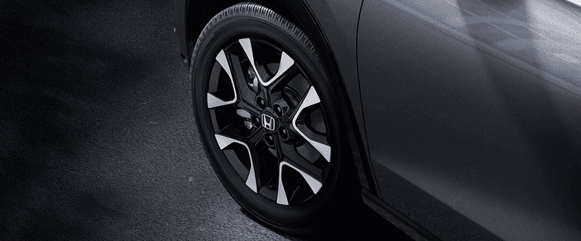 18-Inch Alloy Wheels