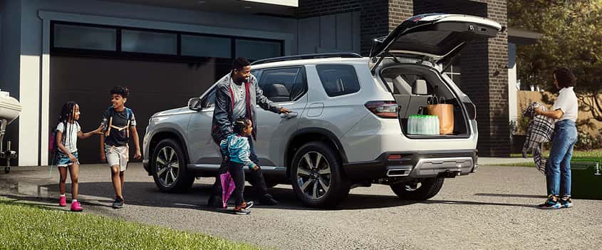 Hands-Free Access Power Tailgate