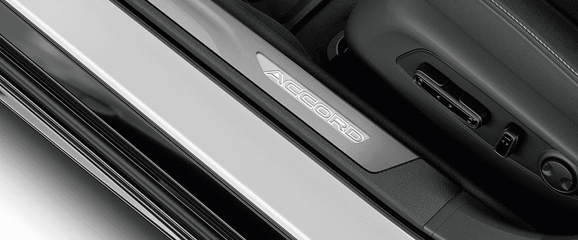 Illuminated Door Sill Trim