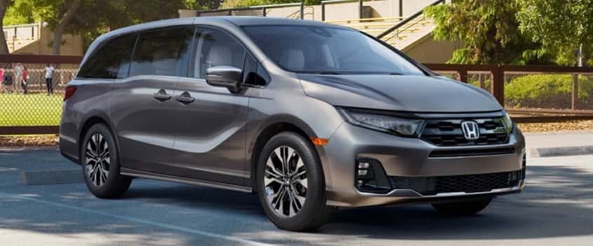MINIVANS & TRUCKS