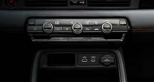 Tri-Zone Climate Control