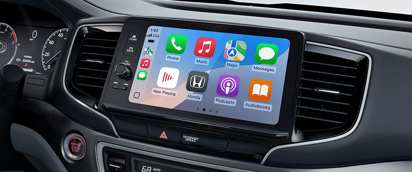 Wireless Apple CarPlay&reg; Compatibility