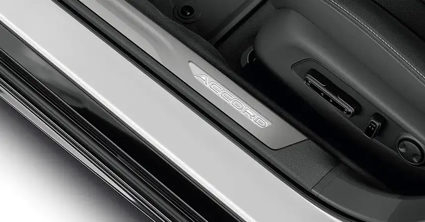 Illuminated Door Sill Trim