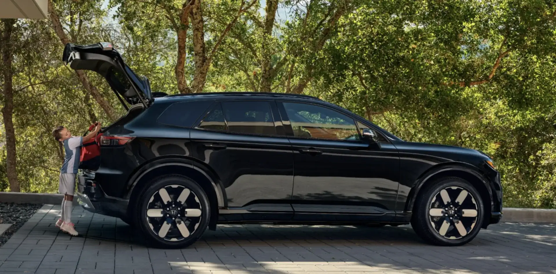 2026 Honda Prologue Elite shown in Raven Black