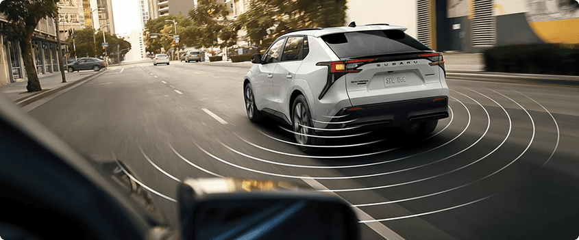 DriverFocus® Distraction Mitigation 
System and Front Cross-Traffic Alert
