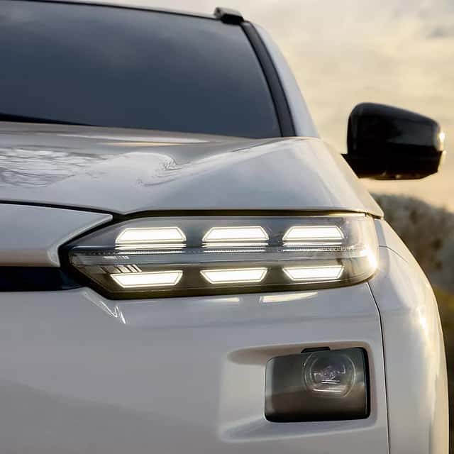 2026 Subaru Solterra Exterior gallery-5