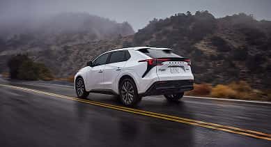 2026 Subaru Solterra Exterior gallery-4