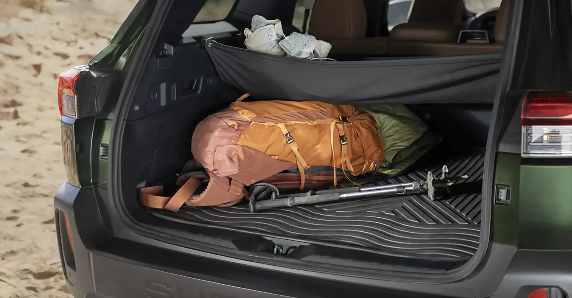 2026 Subaru Outback Spacious cargo area with multi-use cargo cover and removeable cargo tray