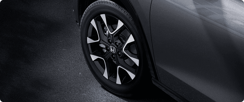 18-Inch Alloy Wheels