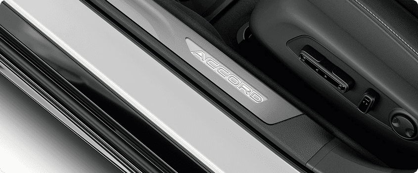 Illuminated Door Sill Trim