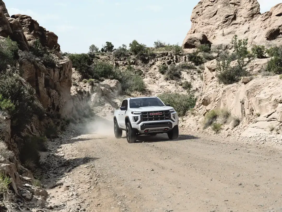 2027-GMC-canyon