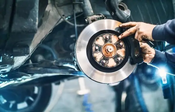 Brake Pad Inspection Tips from Stephen Wade Honda