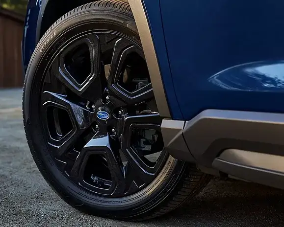 Onyx Edition black-finish wheels