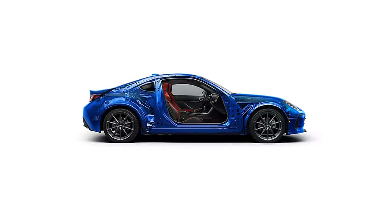 Lightweight Chassis for Outstanding Response and Road Feel