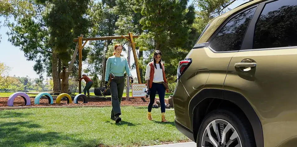 Forester Hybrid exterior rear angle