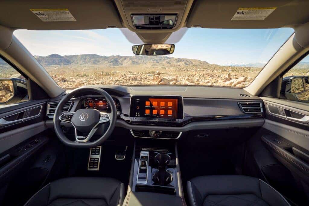 Front Dash View of the 2024 Volkswagen Atlas