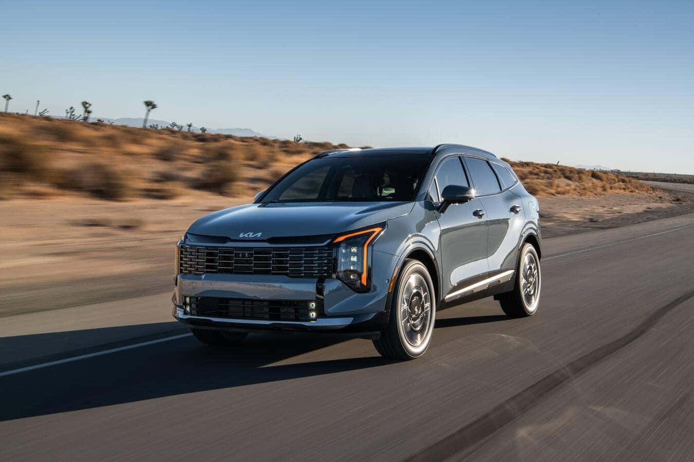 2026 Kia Sportage Hybrid in Motion