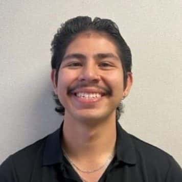 Eduardo Lazaro