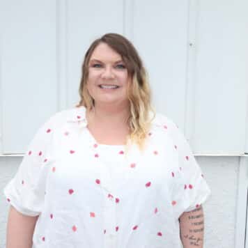 LAURA LEWIS