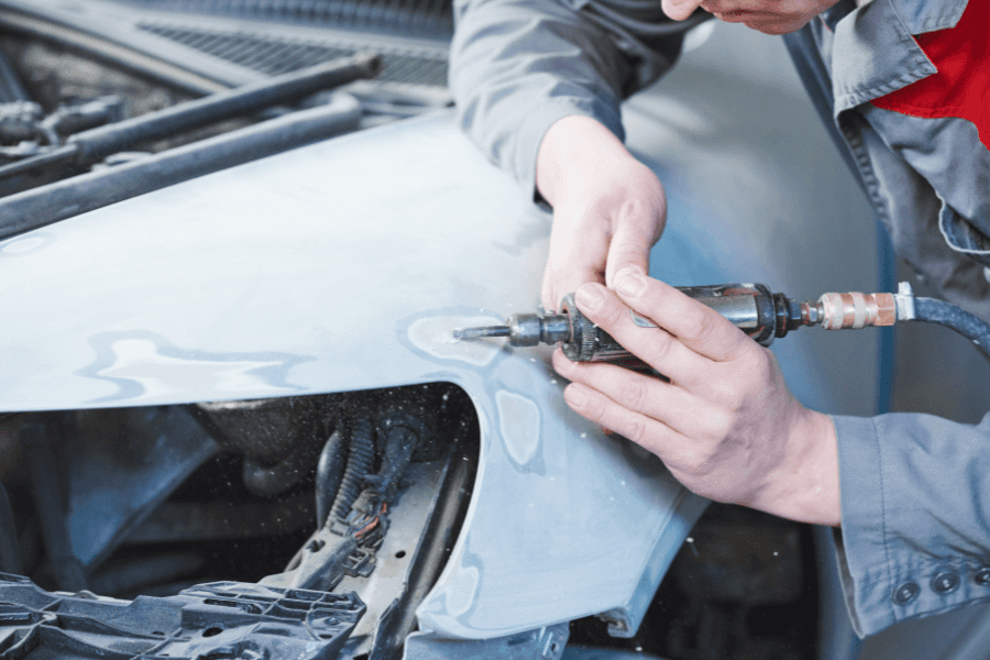 technician in collision repair service