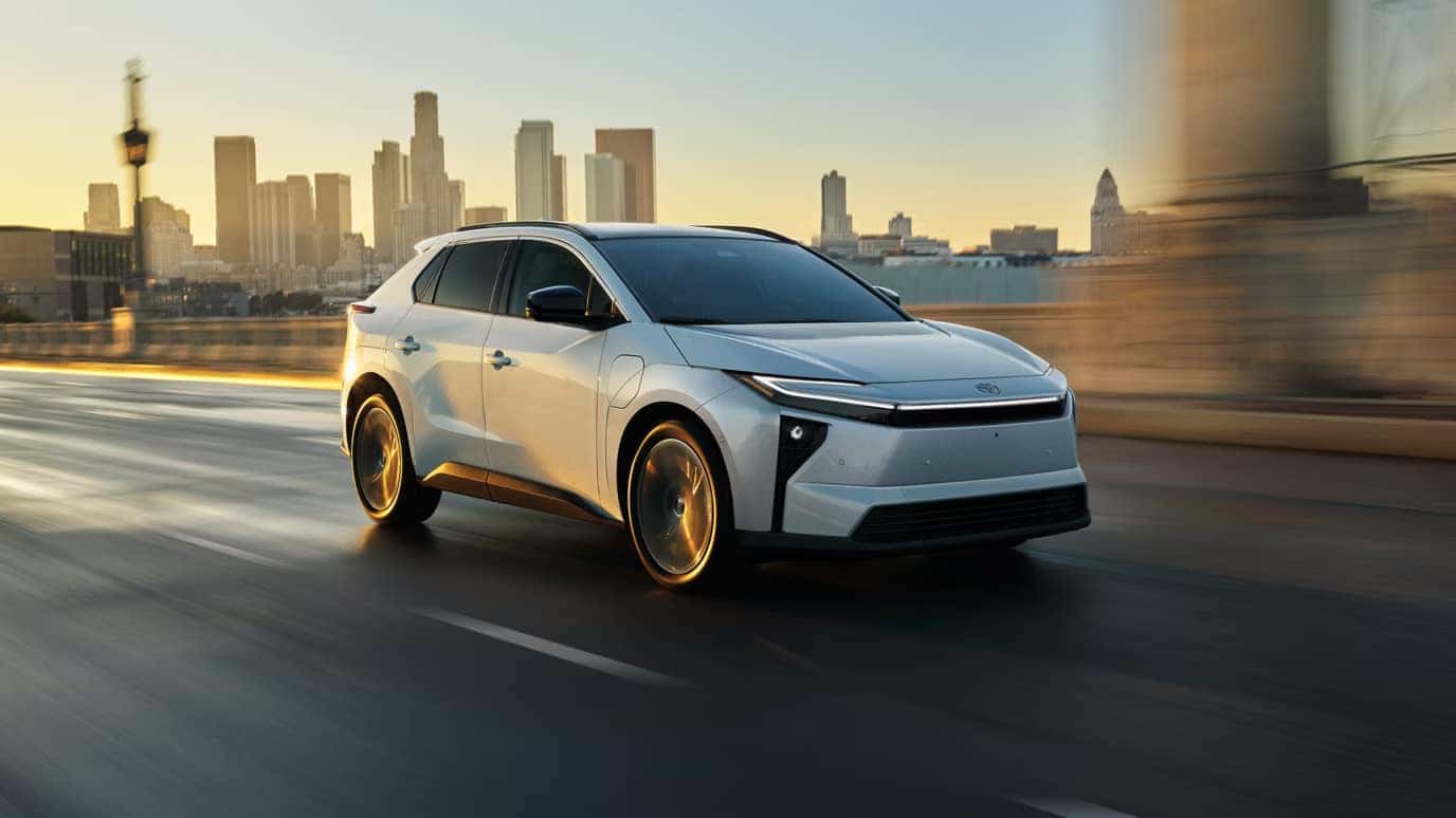 2026 Hybrid SUV vs Traditional SUV Comparison