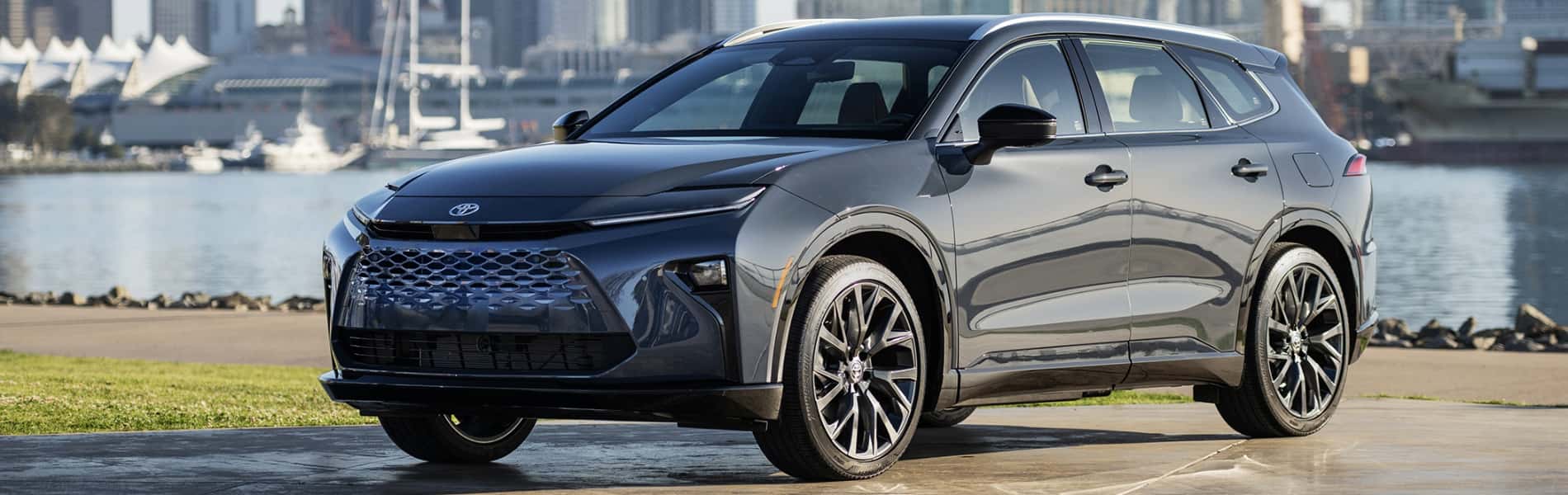 2025 Toyota Crown Signia Limited Storm Cloud