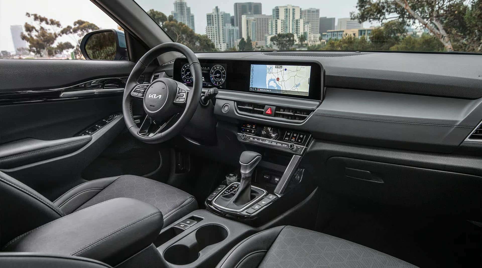 2026 Kia Seltos interior with panoramic display.