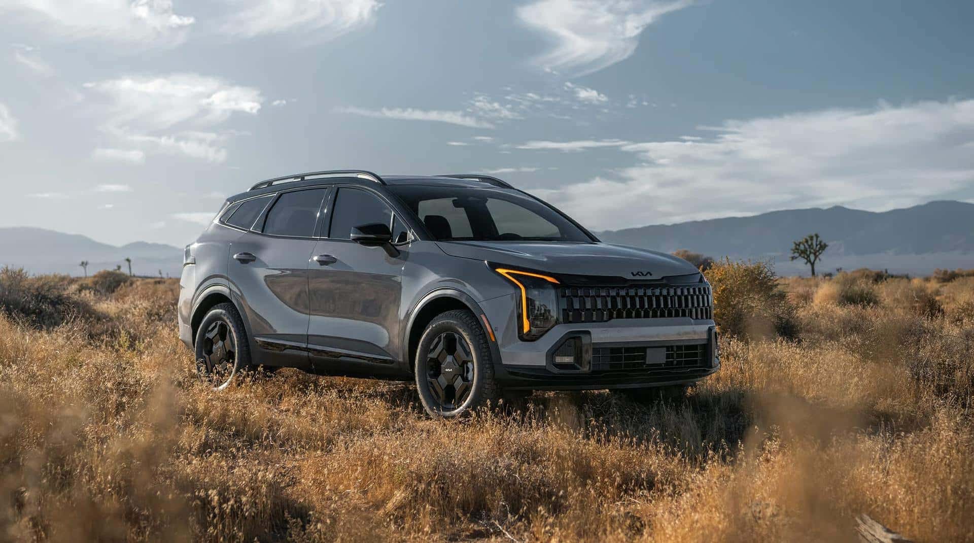 2026 Kia Sportage exterior profile.