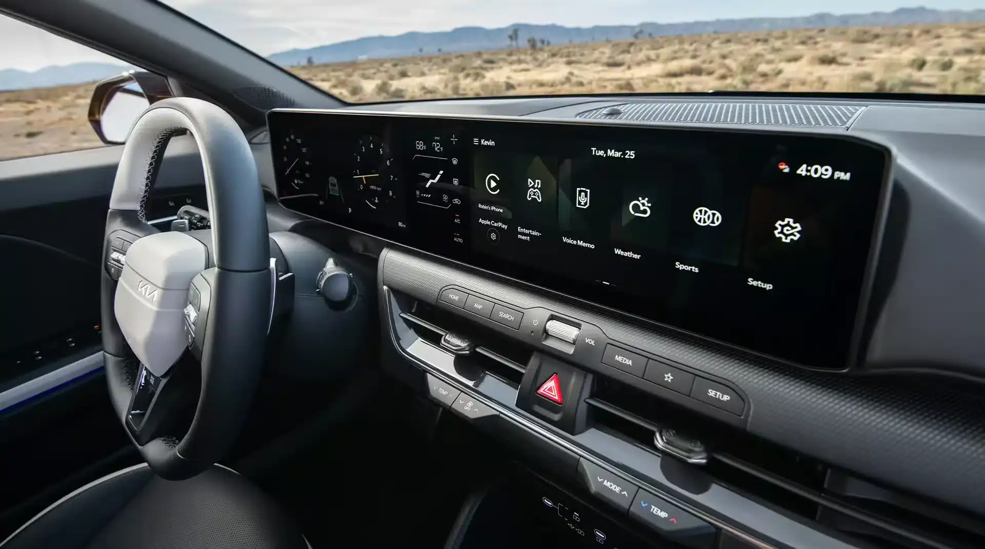 2026 Kia K4 Hatchback technology image