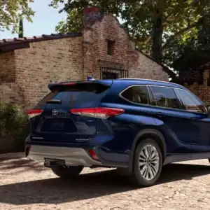 2026 Toyota Highlander Hybrid Parked