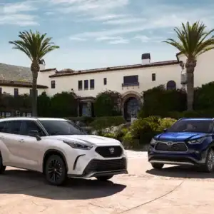 2026 Toyota Highlander Side by Side