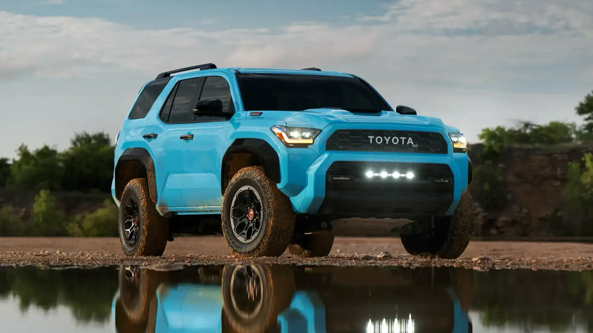 2026 Toyota 4Runner i-FORCE MAX TRD Pro Passenger Side View