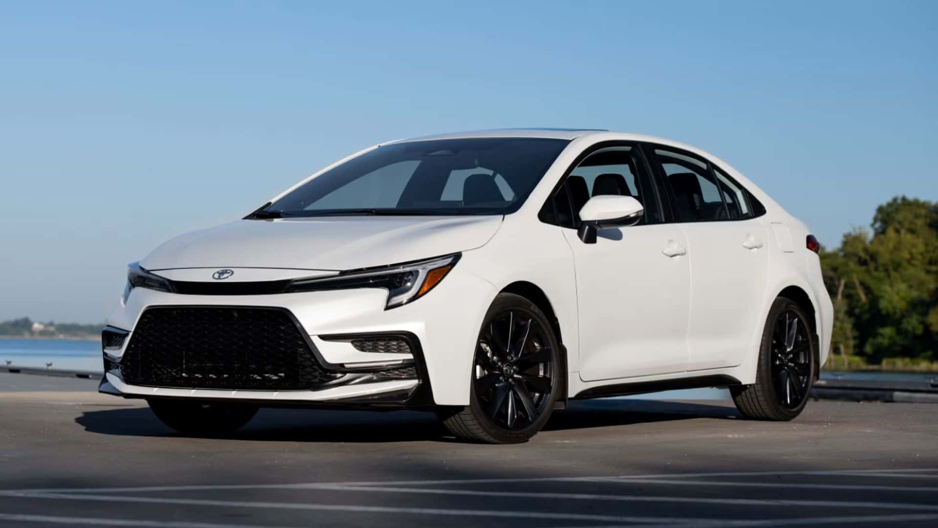 2026 Toyota Corolla Hybrid white