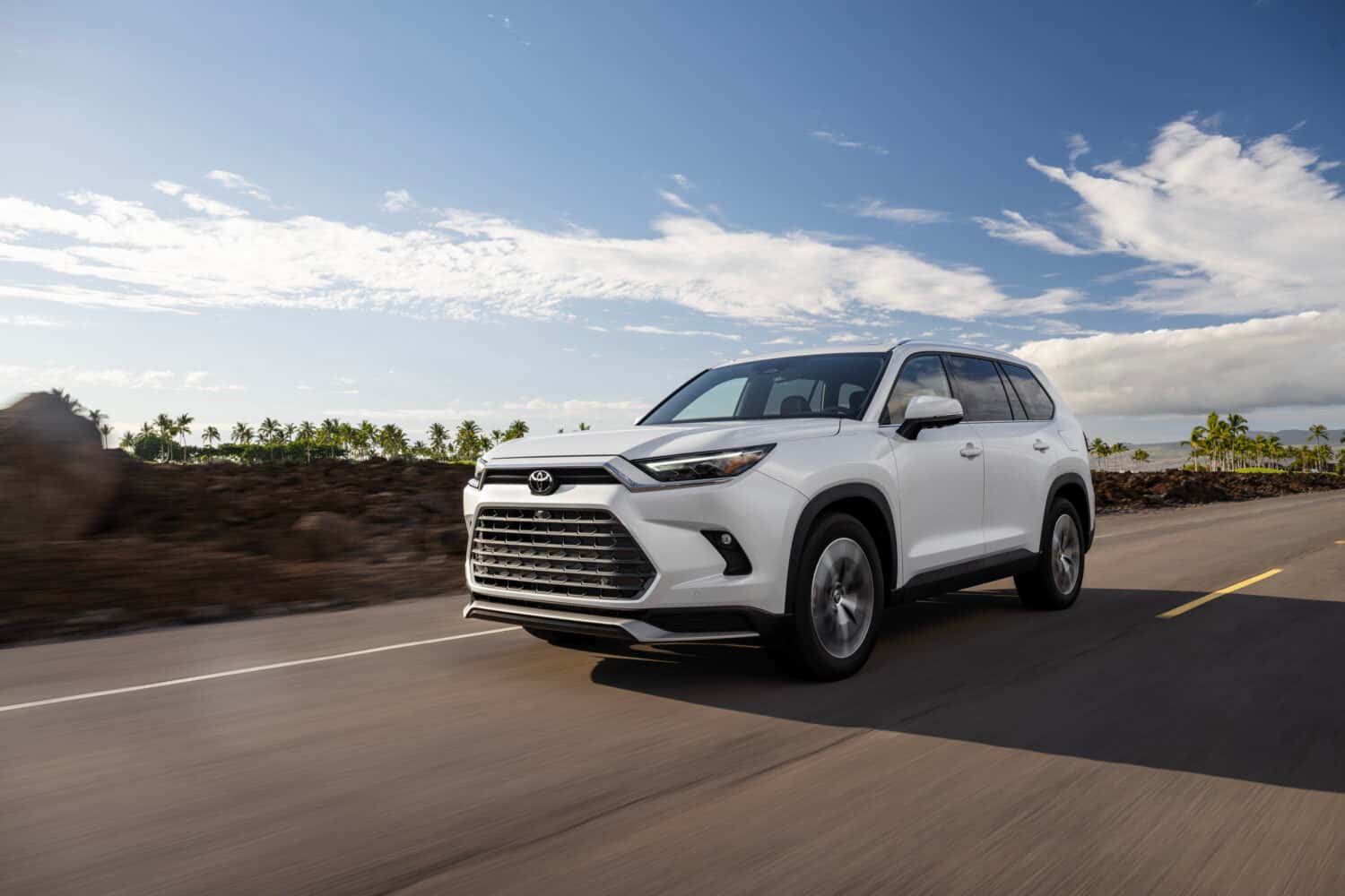 2027 Toyota Grand Highlander Limited in Wind Chill Pearl, exterior view