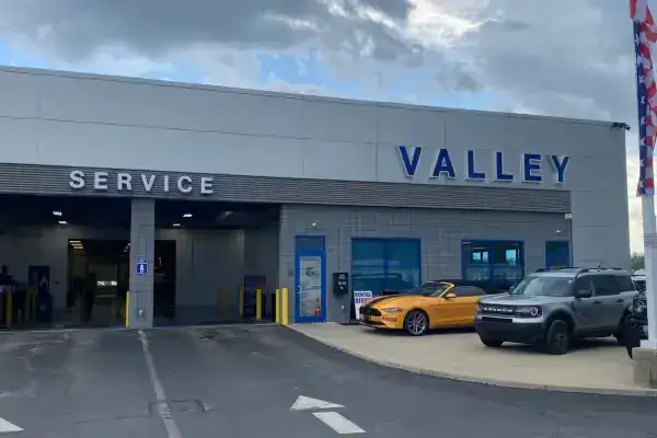 Valley Ford of Columbus Outside