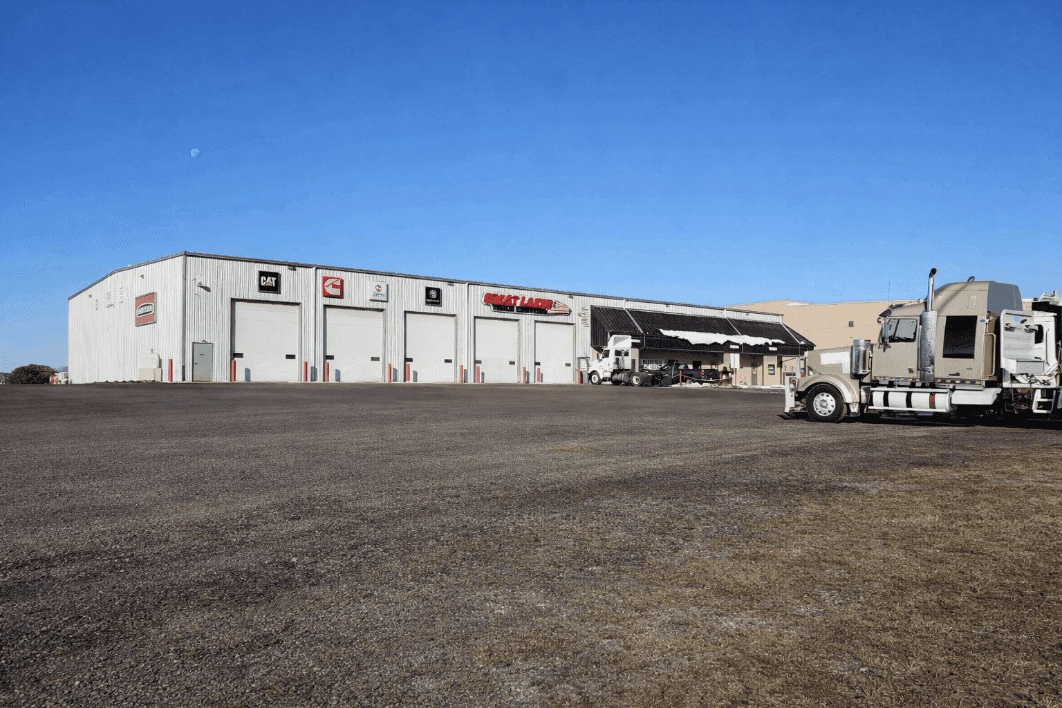 Great-Lakes-Truck-Center-Mansfield-Store-Image