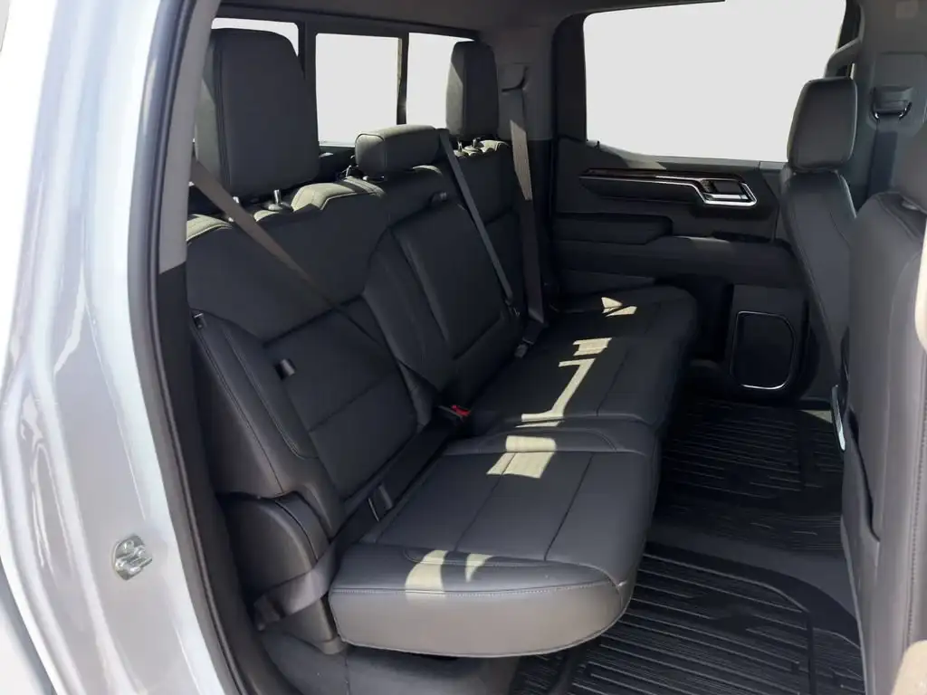 Refined Interior Craftsmanship and Workstation Utility