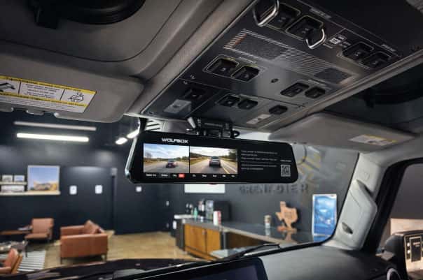 Wolfbox 900 Mirror (3-Channel) with Bracket