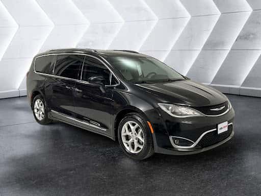 used Chrysler Pacifica minivan in Las Cruces NM