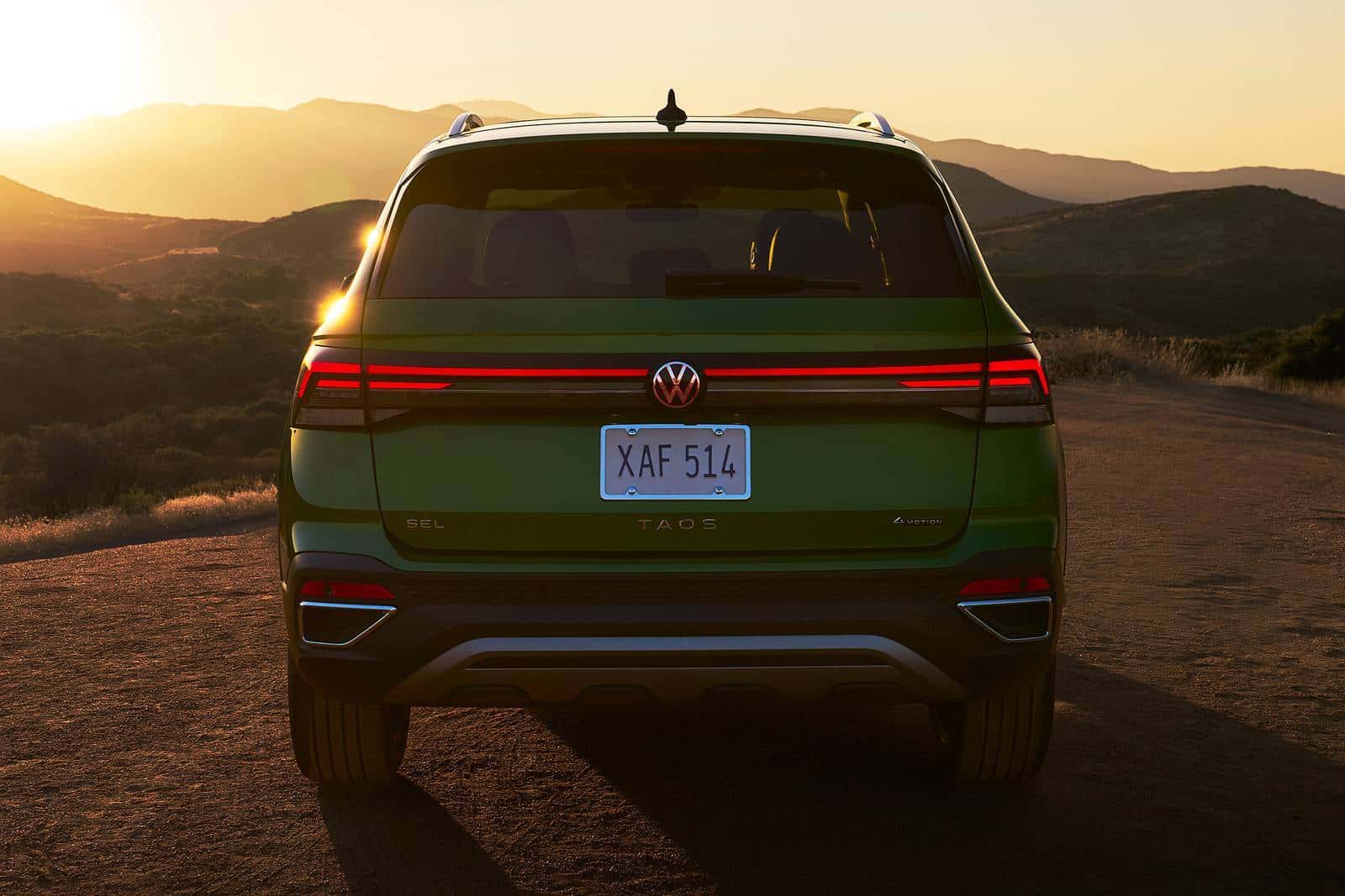 a new look at the back end of the 2026 volkswagen taos