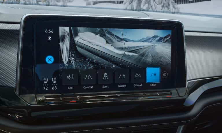 26VW-AtlasCrossSport-InteriorRearCamera