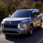 2026MitsubishiOutlanderPlug-InHybrid-exterior-01