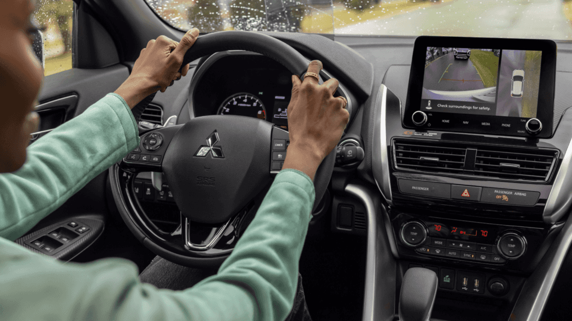 2025-Mitsubishi-Eclipse-Cross-Trims