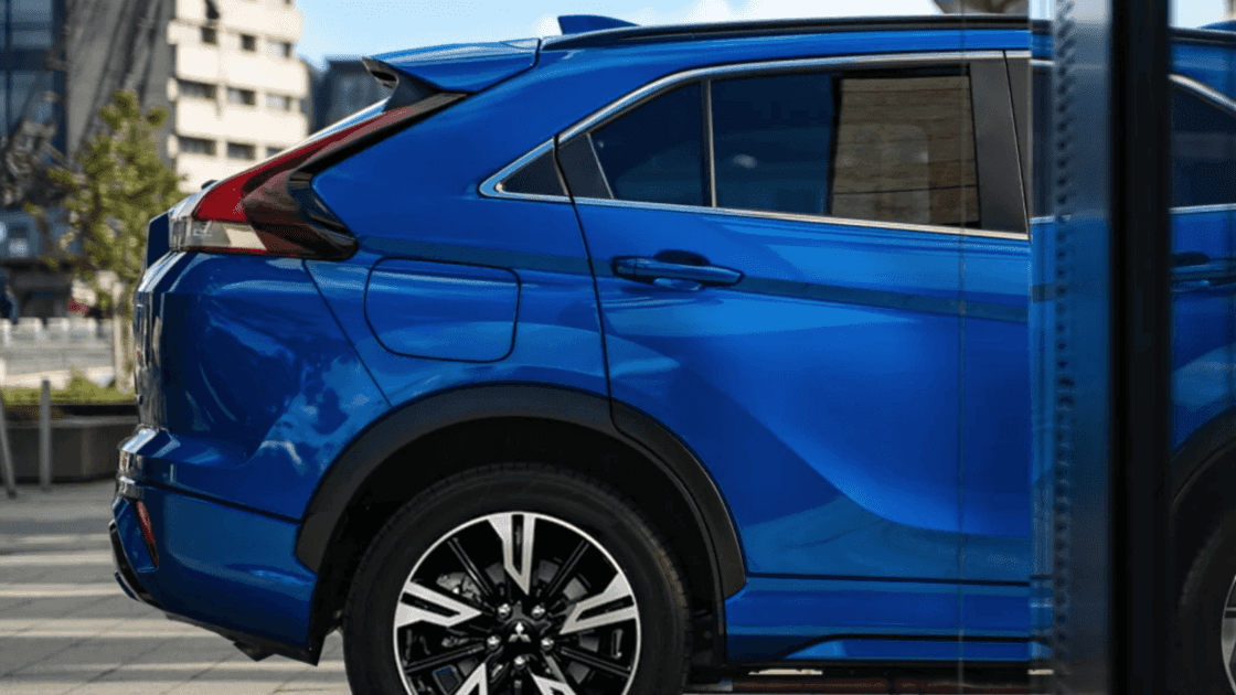 2025-Mitsubishi-Eclipse-Cross-Trims